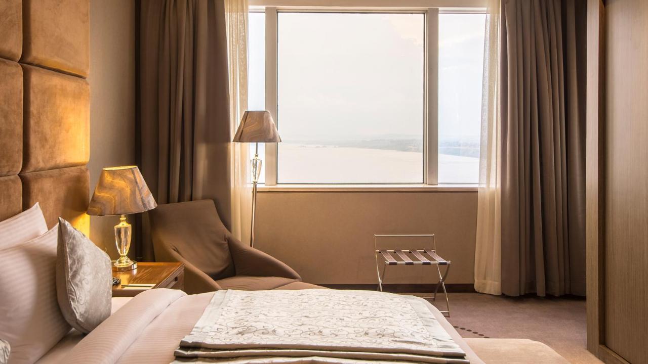 Fleuve Congo Hotel By Blazon Hotels Kinshasa Kültér fotó