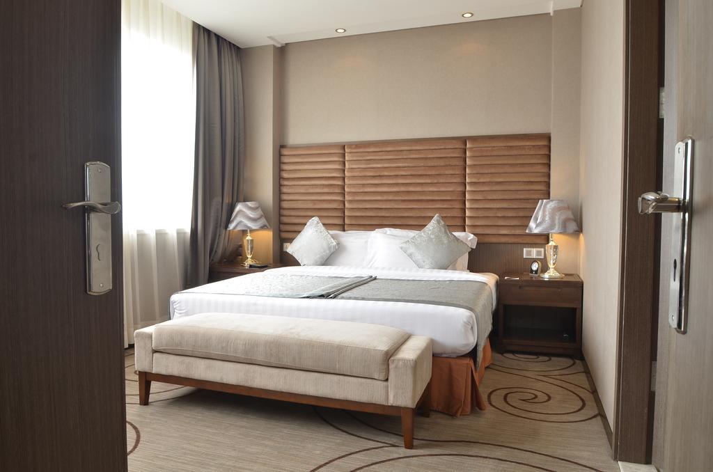 Fleuve Congo Hotel By Blazon Hotels Kinshasa Kültér fotó